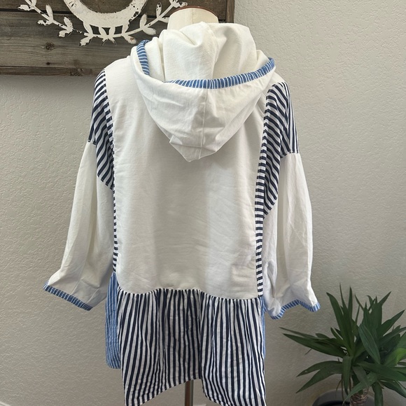 By Anthropologie Blue and White Striped Swing Top Ladies Large‎ NWT - Picture 2 of 8